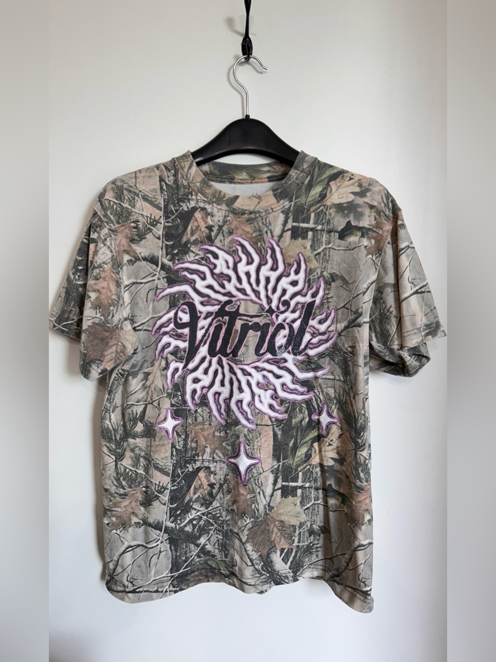 VITRIOL CAMO GRAPHIC TEE SHIRT